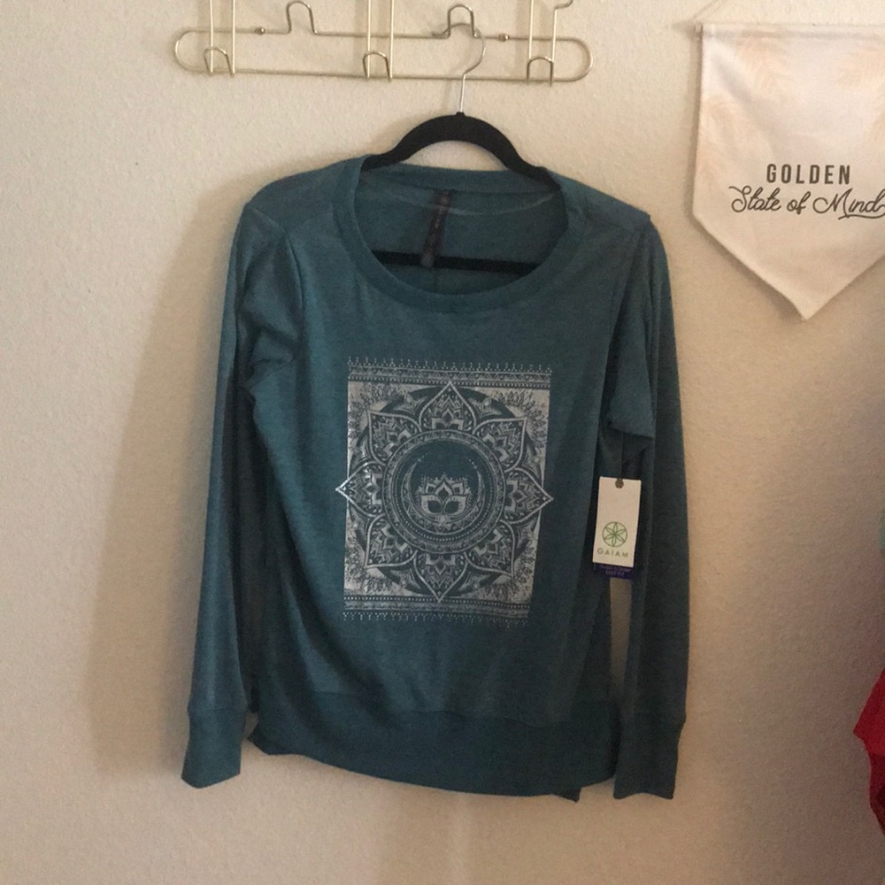 Gaiam Lyla Lotus Mandala Yoga Top - Picture 2 of 4